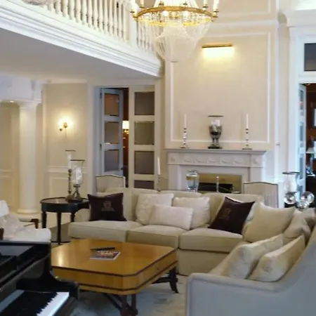 فندق Burchiello 4*